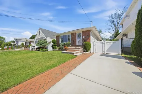 3615 Tonopah Street Seaford NY 11783