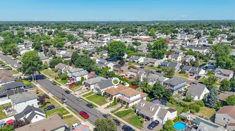 3615 Tonopah Street Seaford NY 11783