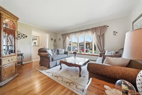 3615 Tonopah Street Seaford NY 11783