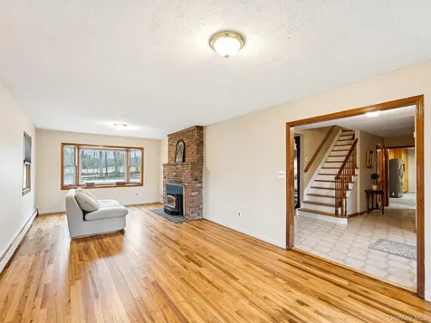 5 Linda Court Oyster Bay NY 11771