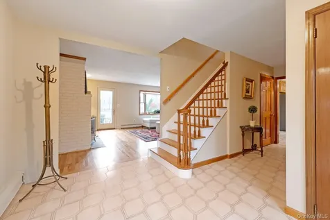 5 Linda Court Oyster Bay NY 11771