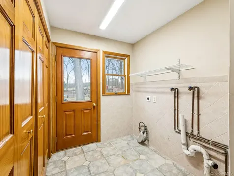 5 Linda Court Oyster Bay NY 11771