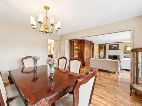 5 Linda Court Oyster Bay NY 11771