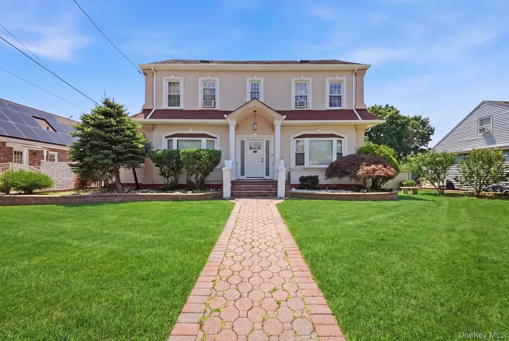 810 Wallace Avenue Baldwin NY 11510
