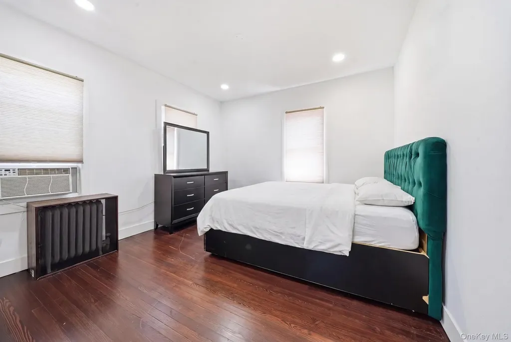 810 Wallace Avenue Baldwin NY 11510