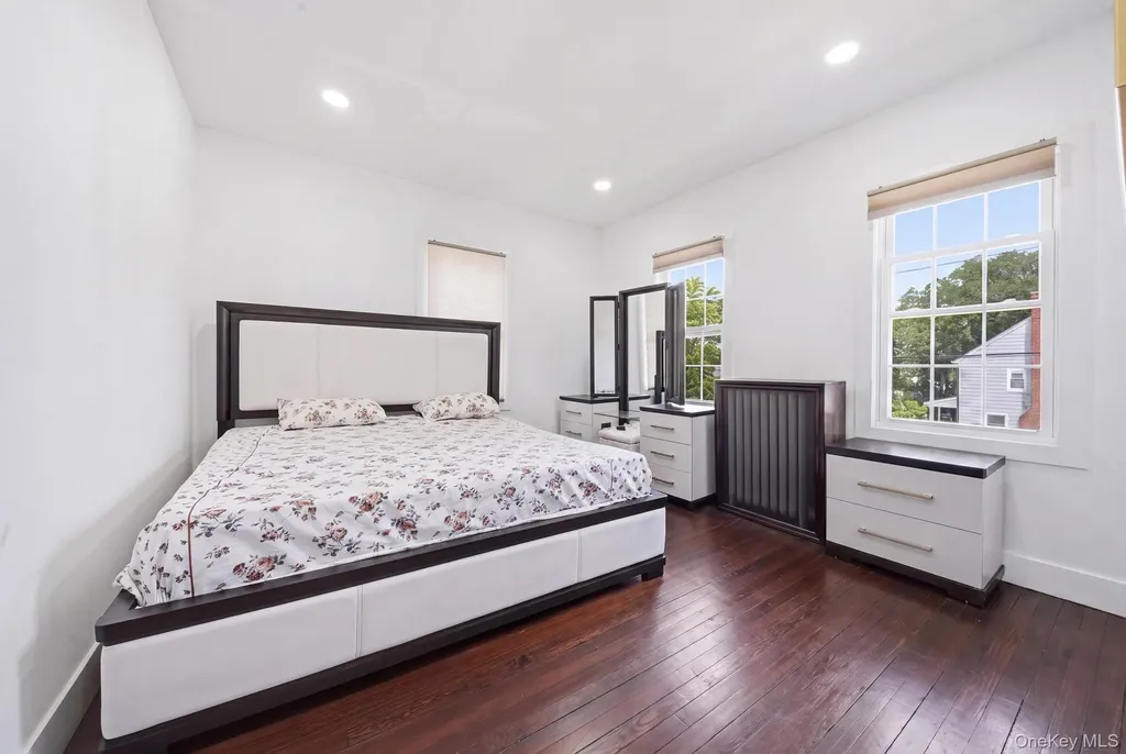810 Wallace Avenue Baldwin NY 11510