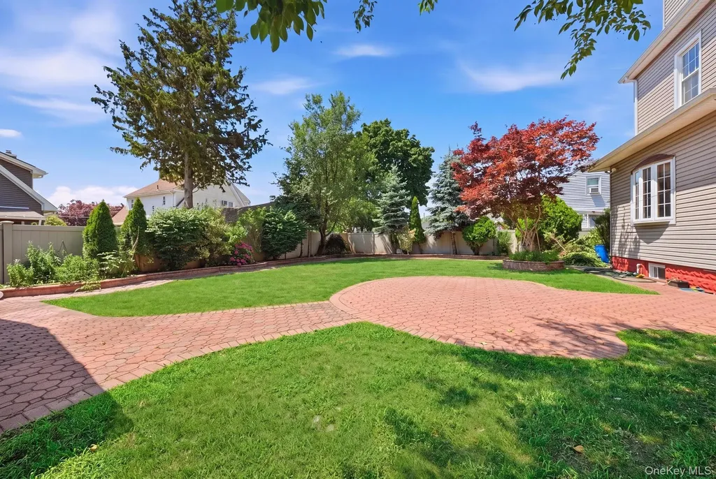 810 Wallace Avenue Baldwin NY 11510