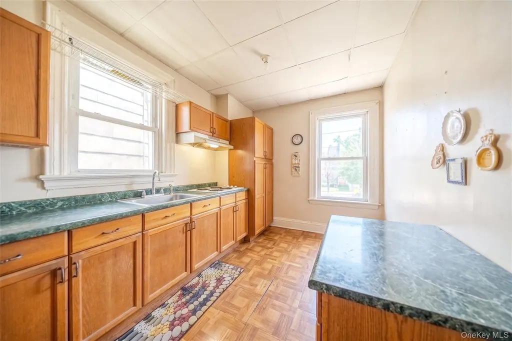 2512 Maclay Avenue Bronx NY 10461