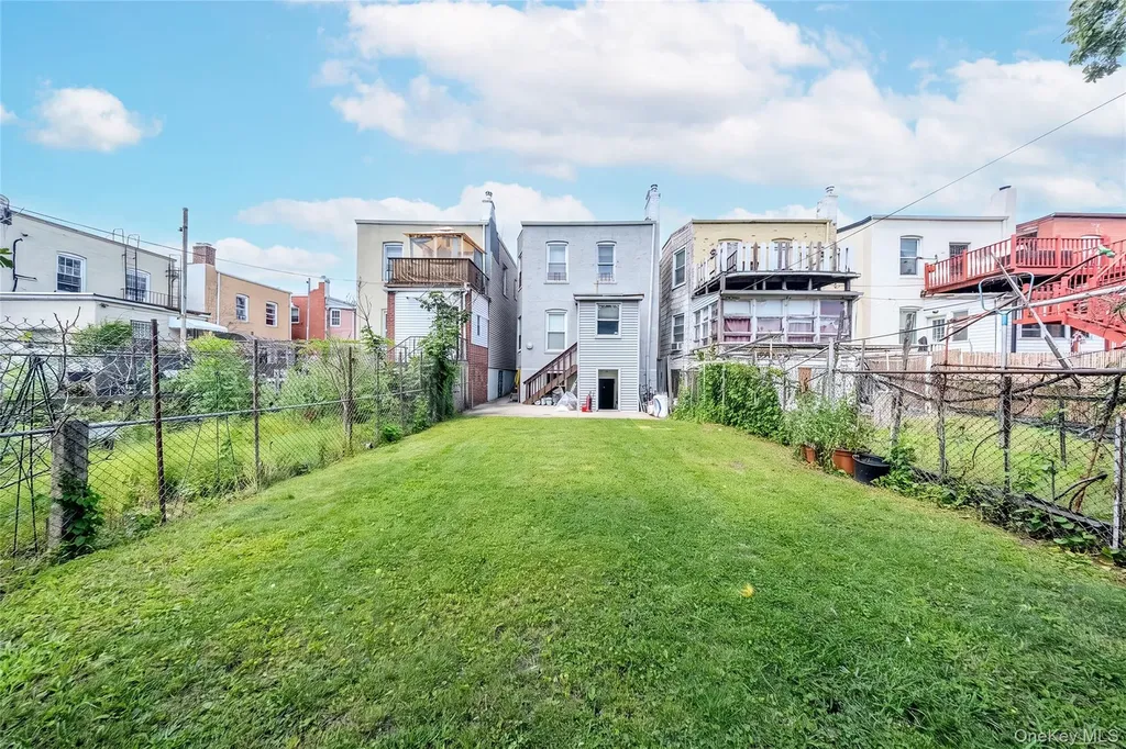 2512 Maclay Avenue Bronx NY 10461