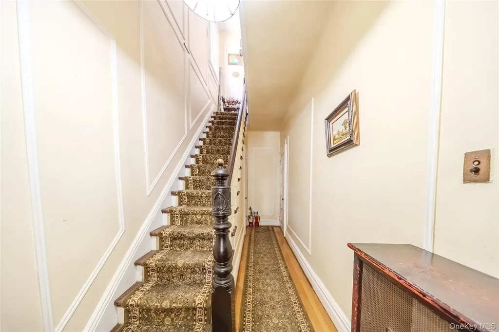 2512 Maclay Avenue Bronx NY 10461