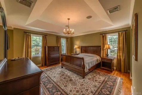 100 Rockledge Drive Pleasant Valley NY 12569