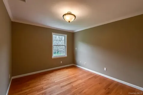 100 Rockledge Drive Pleasant Valley NY 12569