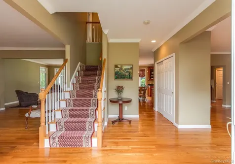 100 Rockledge Drive Pleasant Valley NY 12569