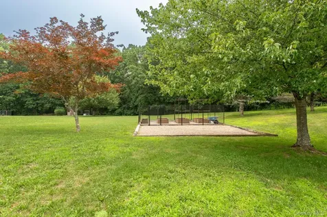 100 Rockledge Drive Pleasant Valley NY 12569