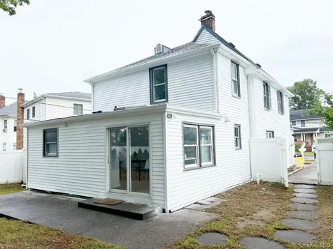 20 Walters Avenue Syosset NY 11791