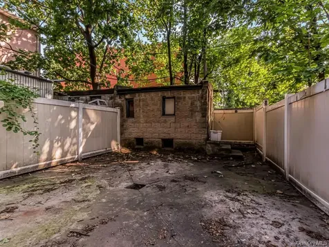 514 E 188th Street Bronx NY 10458