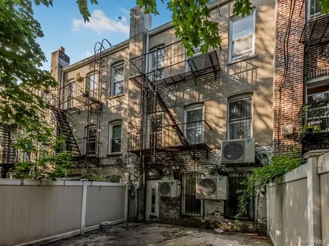 514 E 188th Street Bronx NY 10458