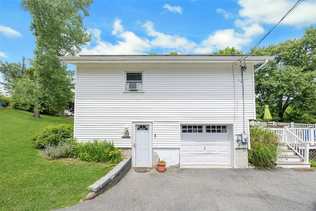 18 Valley Drive Salisbury Mills NY 12577
