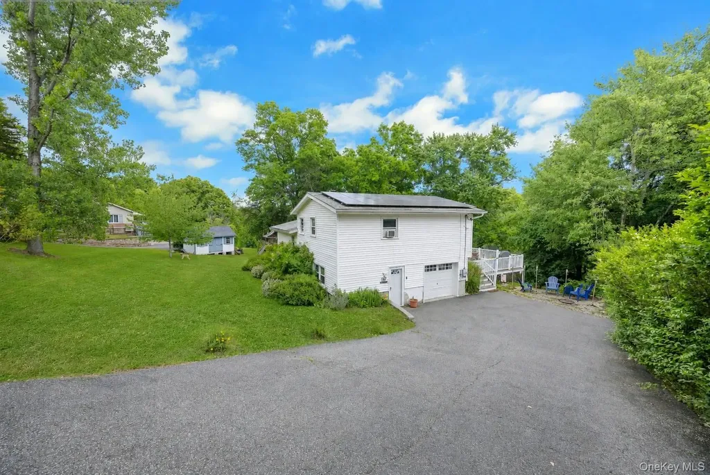 18 Valley Drive Salisbury Mills NY 12577