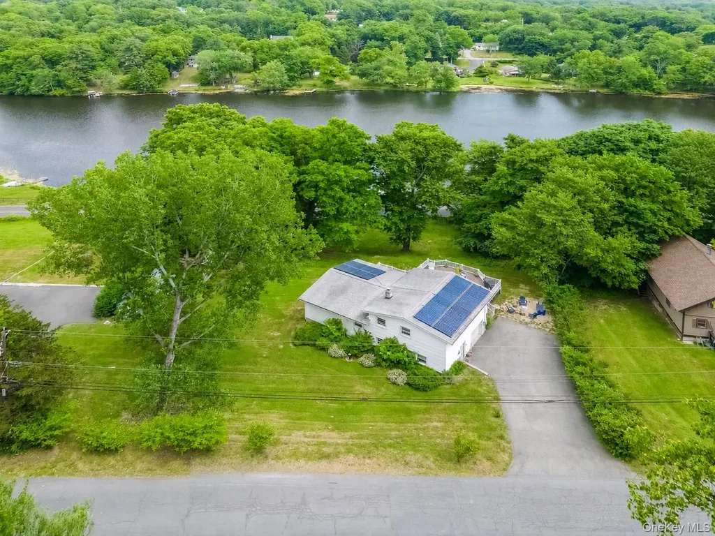 18 Valley Drive Salisbury Mills NY 12577