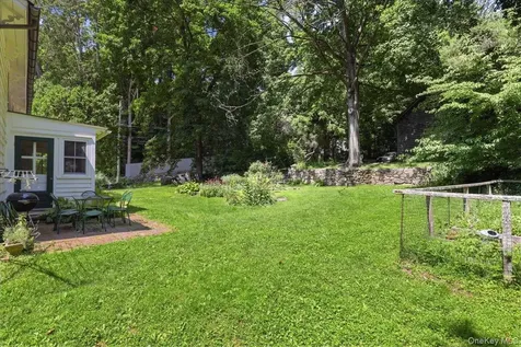 412 Succabone Road Bedford Corners NY 10549