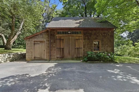 412 Succabone Road Bedford Corners NY 10549