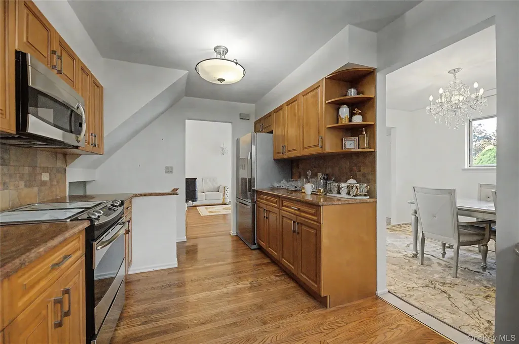 6 Westwind Road Yonkers NY 10710