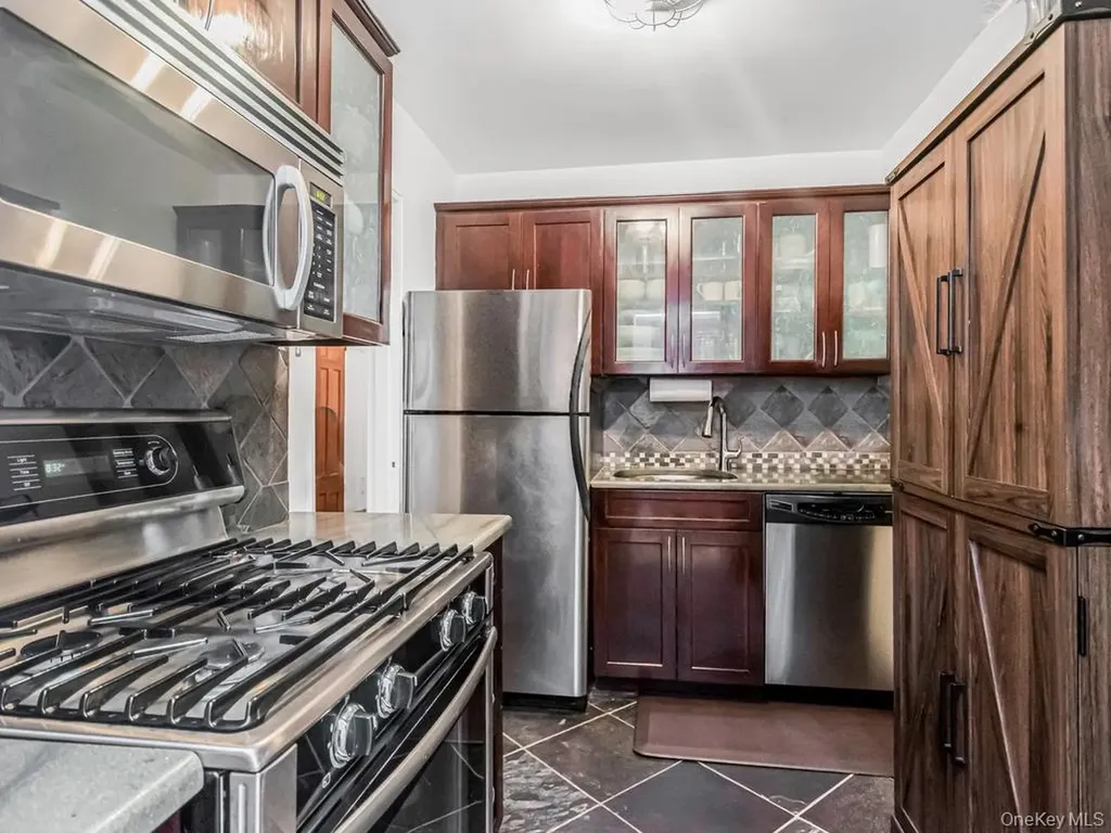 110 Dehaven Drive Yonkers NY 10703