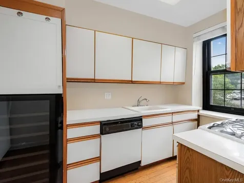 1273 North Avenue New Rochelle NY 10804
