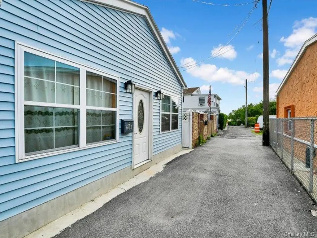603 Harding Park Bronx NY 10473