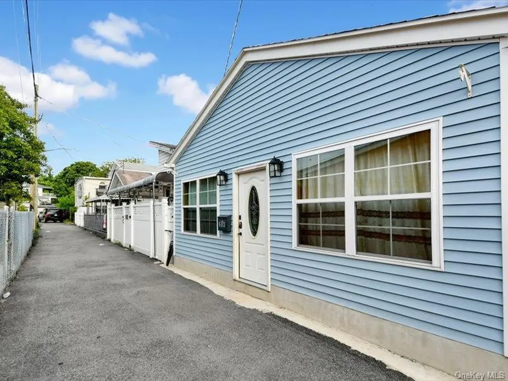 603 Harding Park Bronx NY 10473