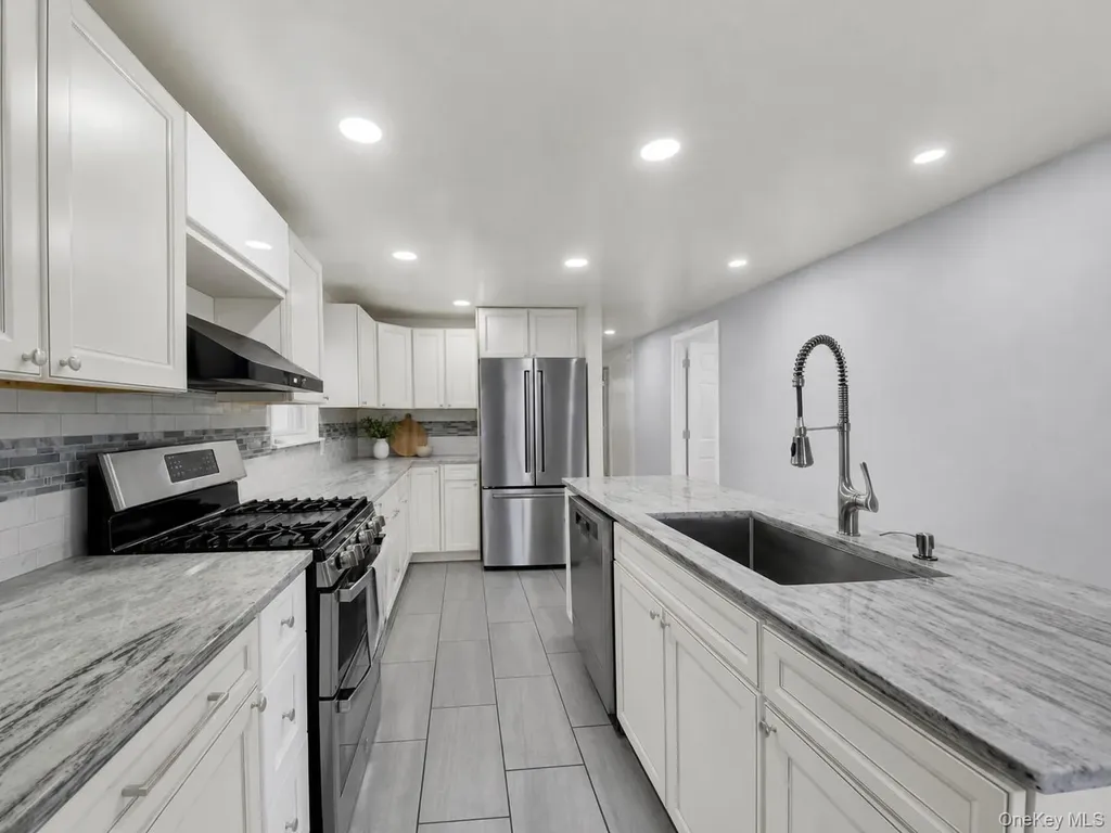 603 Harding Park Bronx NY 10473