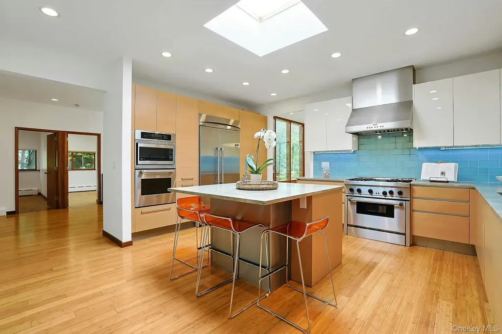 20 Sprain Valley Road Scarsdale NY 10583