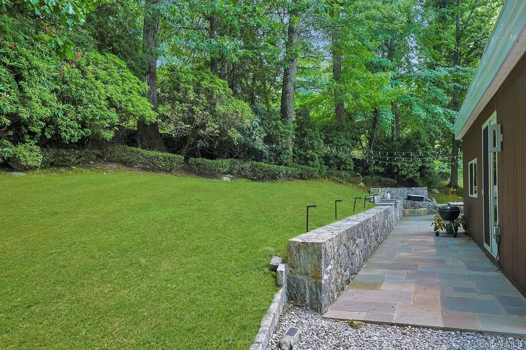 20 Sprain Valley Road Scarsdale NY 10583