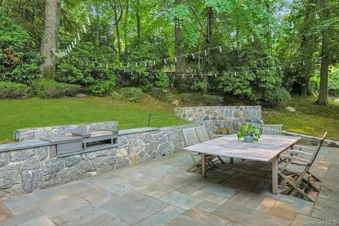 20 Sprain Valley Road Scarsdale NY 10583