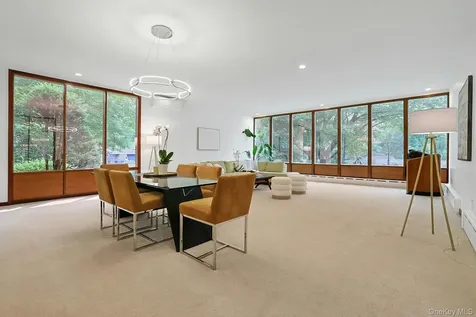 20 Sprain Valley Road Scarsdale NY 10583