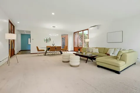 20 Sprain Valley Road Scarsdale NY 10583