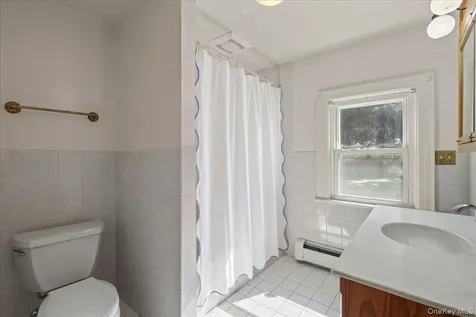 13 Washburn Road Mount Kisco NY 10549