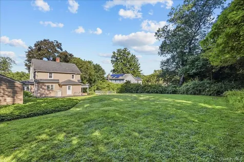 13 Washburn Road Mount Kisco NY 10549