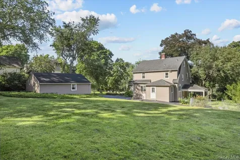 13 Washburn Road Mount Kisco NY 10549