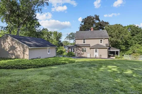 13 Washburn Road Mount Kisco NY 10549
