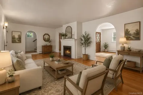 13 Washburn Road Mount Kisco NY 10549