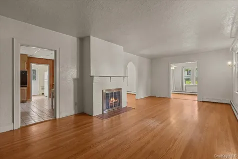 13 Washburn Road Mount Kisco NY 10549