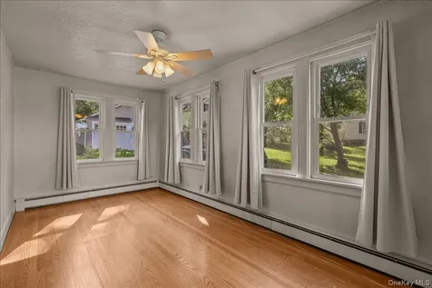 13 Washburn Road Mount Kisco NY 10549