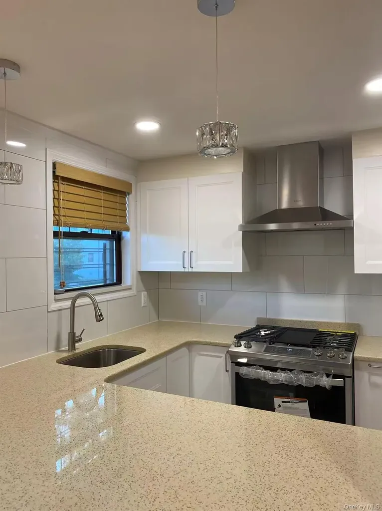 67-97 136th Street Flushing NY 11367