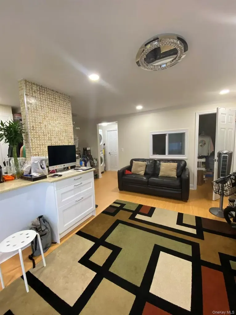 67-97 136th Street Flushing NY 11367
