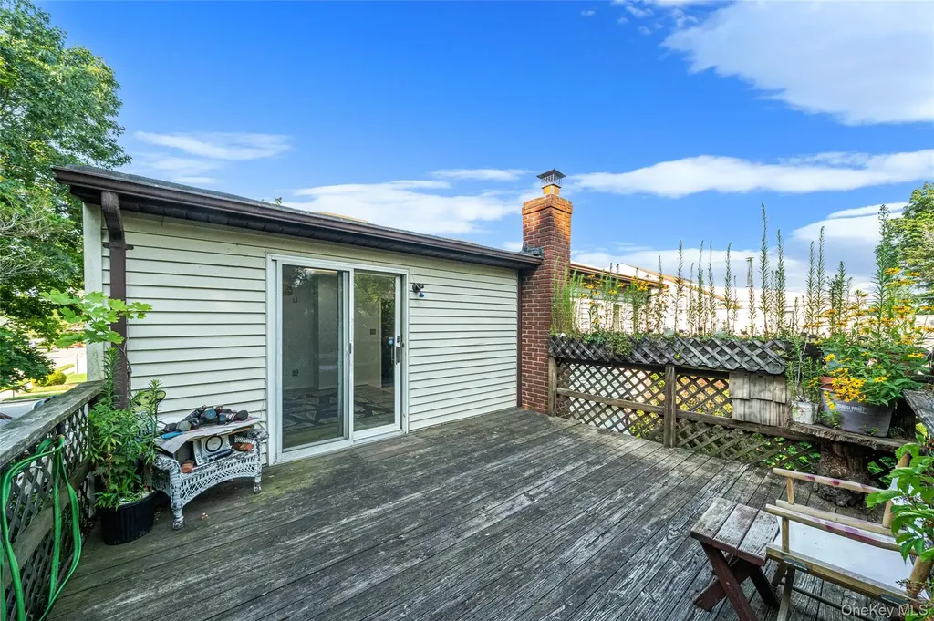 2439 2nd Street East Meadow NY 11554