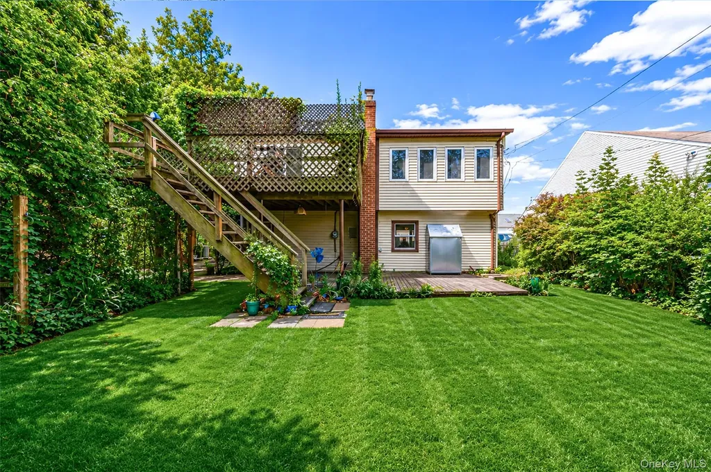 2439 2nd Street East Meadow NY 11554