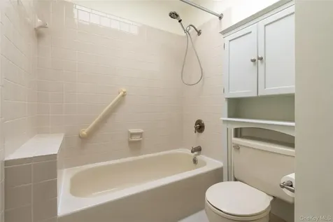 32 North Loop Rhinebeck NY 12572