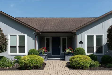 32 North Loop Rhinebeck NY 12572